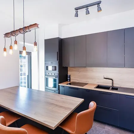 شقة Modern Penthouse With A Terrace Gruz By Irundo *