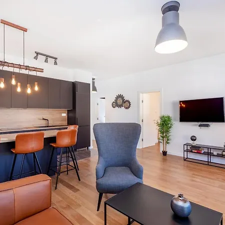 Lejlighed Modern Penthouse With A Terrace Gruz By Irundo *